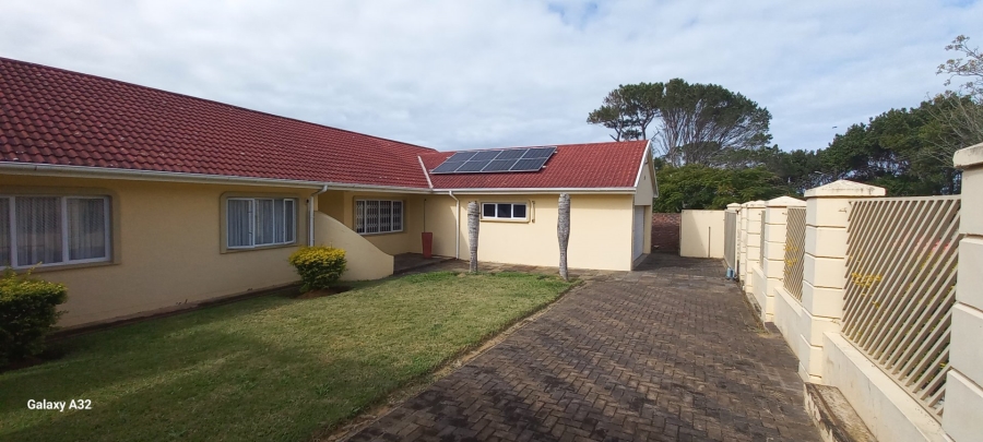 3 Bedroom Property for Sale in Beacon Bay Eastern Cape